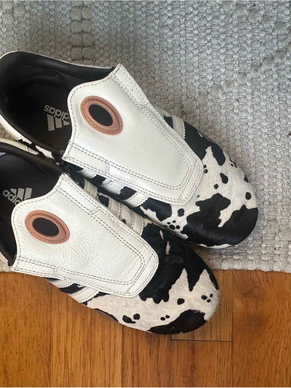 adidas mei White/brown/Black Cow-Print Slip-On Sneakers with tan Accent
